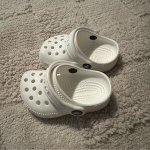 CROCS Kids Classic White Clogs